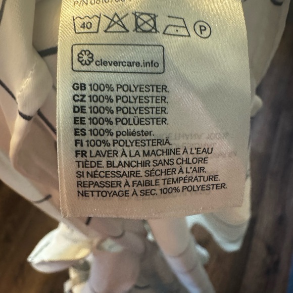 H&M White blouse with black checker pattern - Picture 6 of 6